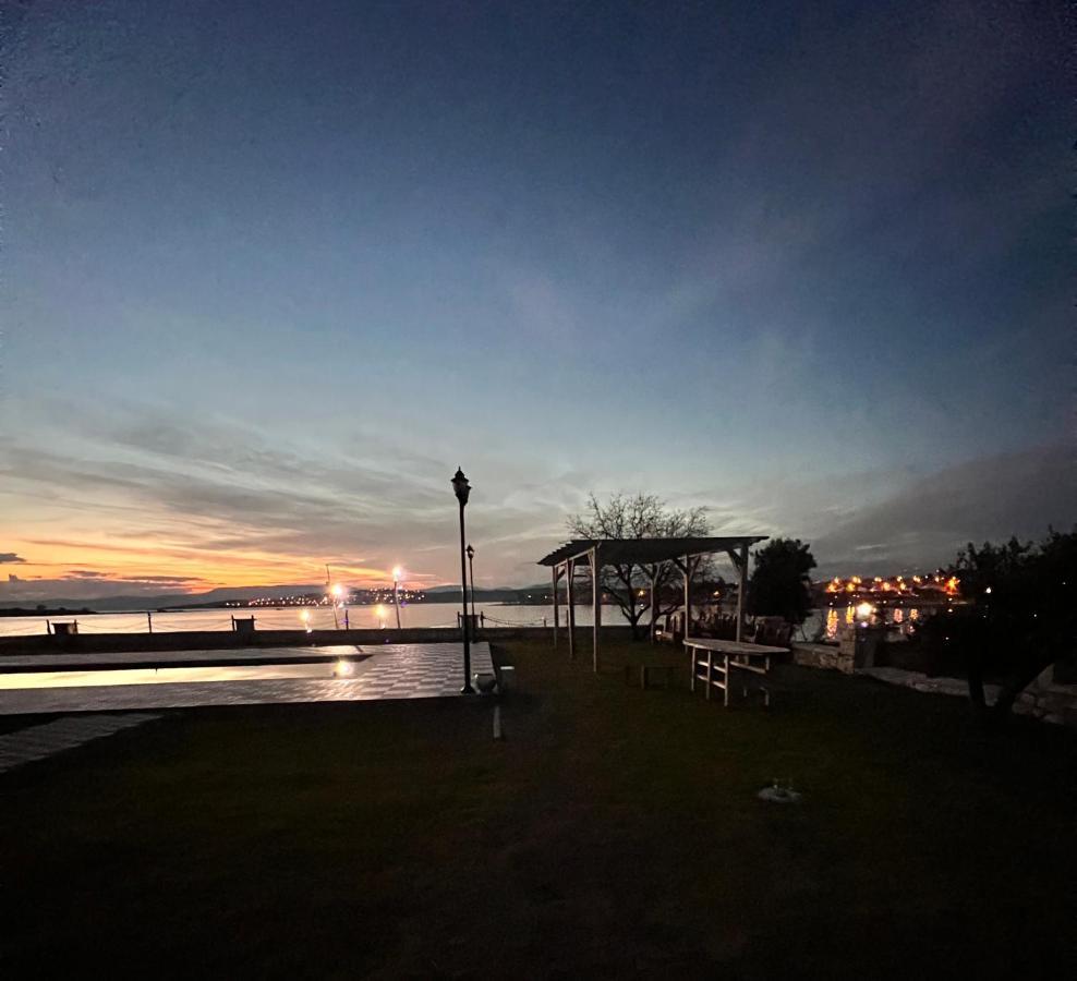 Lavantali Konak Otel Restoran Seferihisar Luaran gambar