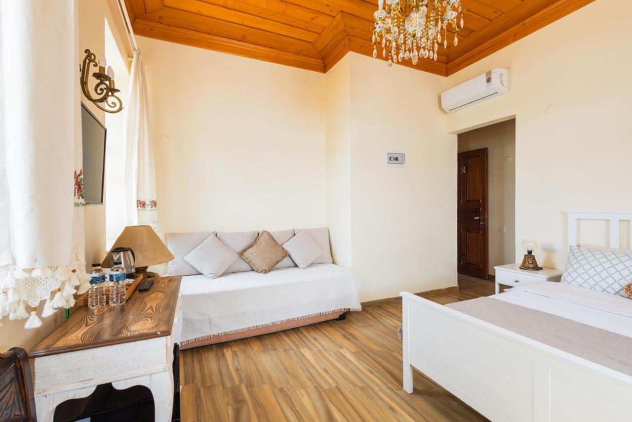 Lavantali Konak Otel Restoran Seferihisar Luaran gambar