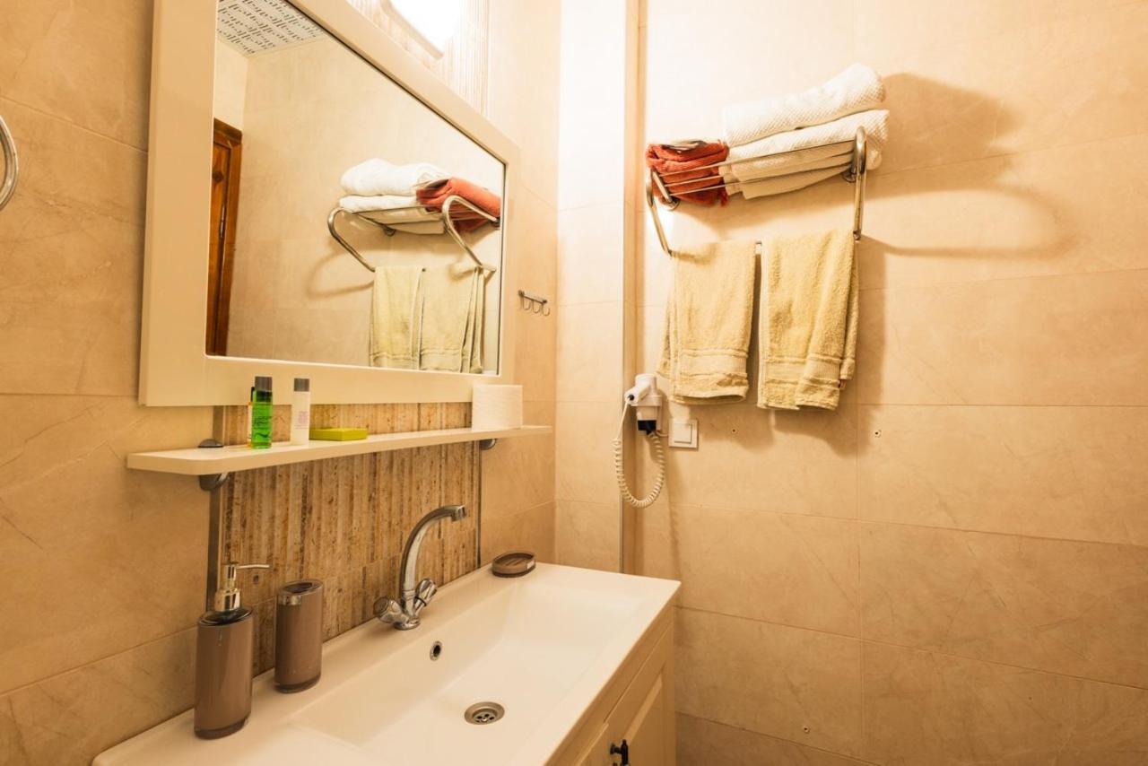 Lavantali Konak Otel Restoran Seferihisar Luaran gambar