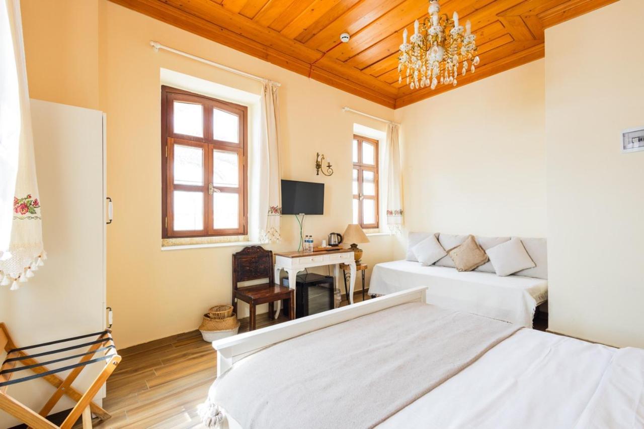 Lavantali Konak Otel Restoran Seferihisar Luaran gambar