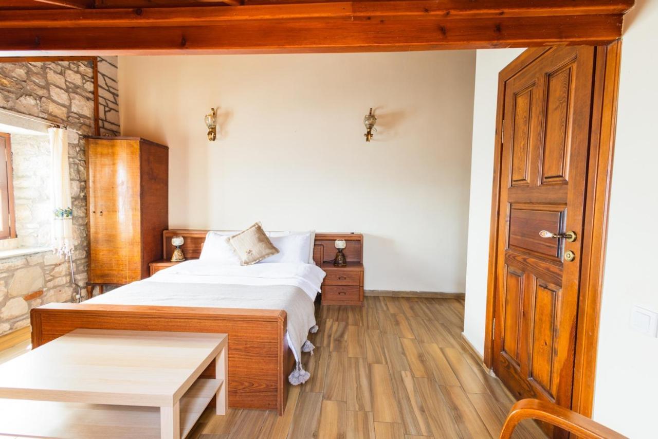 Lavantali Konak Otel Restoran Seferihisar Luaran gambar