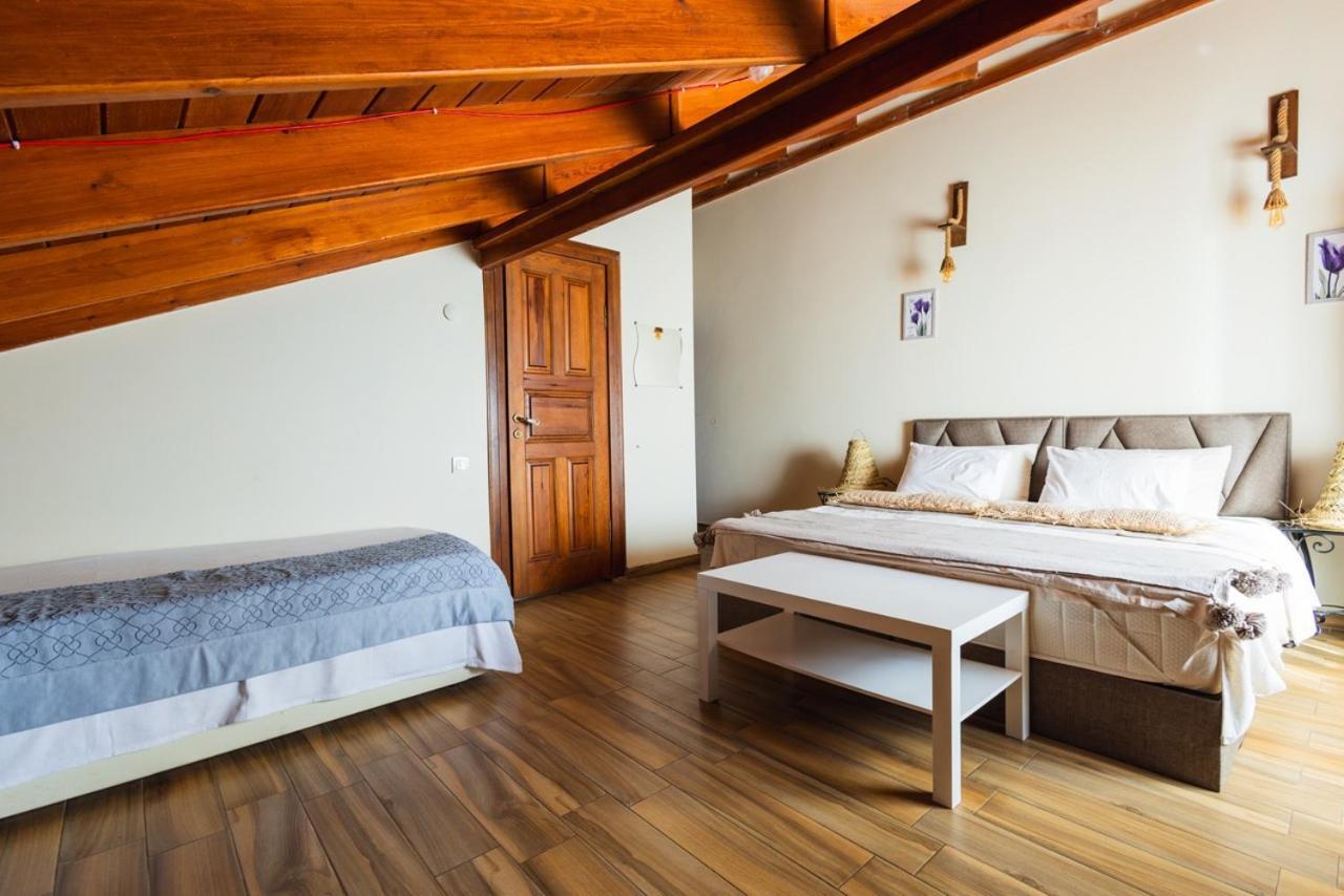 Lavantali Konak Otel Restoran Seferihisar Luaran gambar