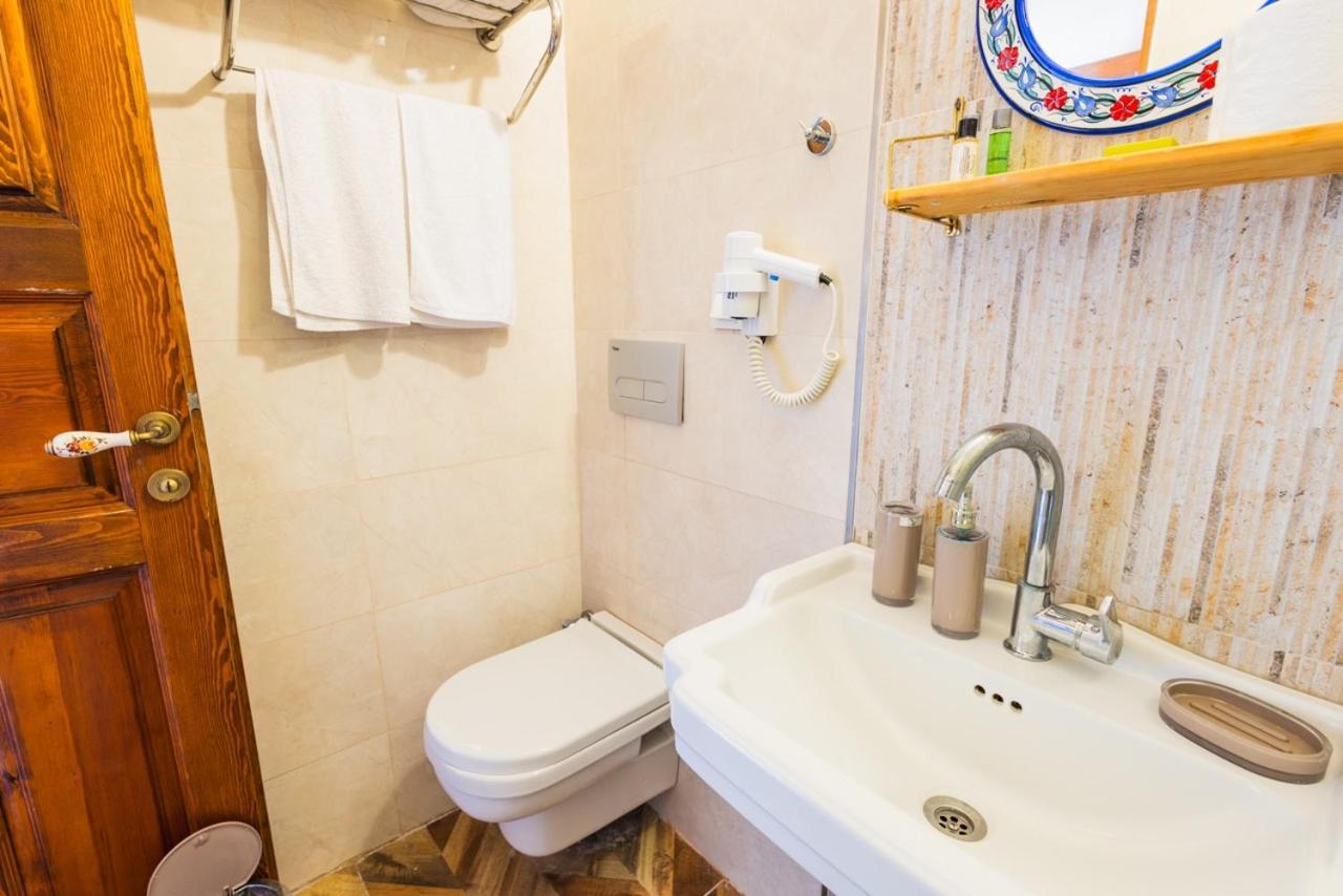 Lavantali Konak Otel Restoran Seferihisar Luaran gambar