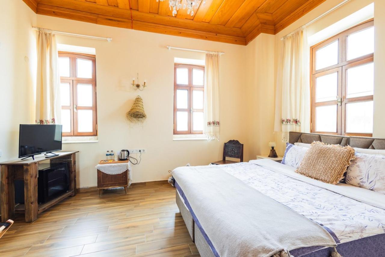 Lavantali Konak Otel Restoran Seferihisar Luaran gambar